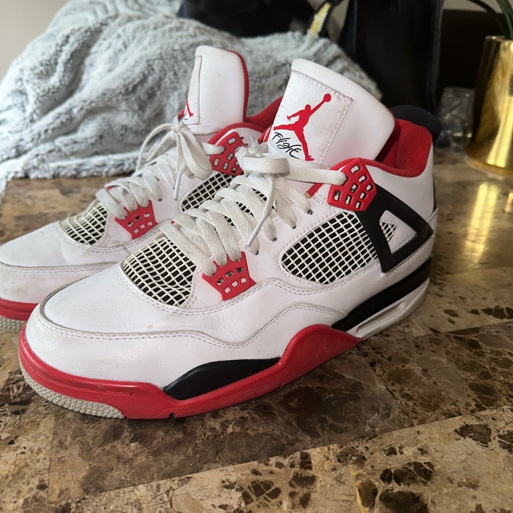 Air Jordan 4 “Fire Red” Size 12 Men *NO BOX*